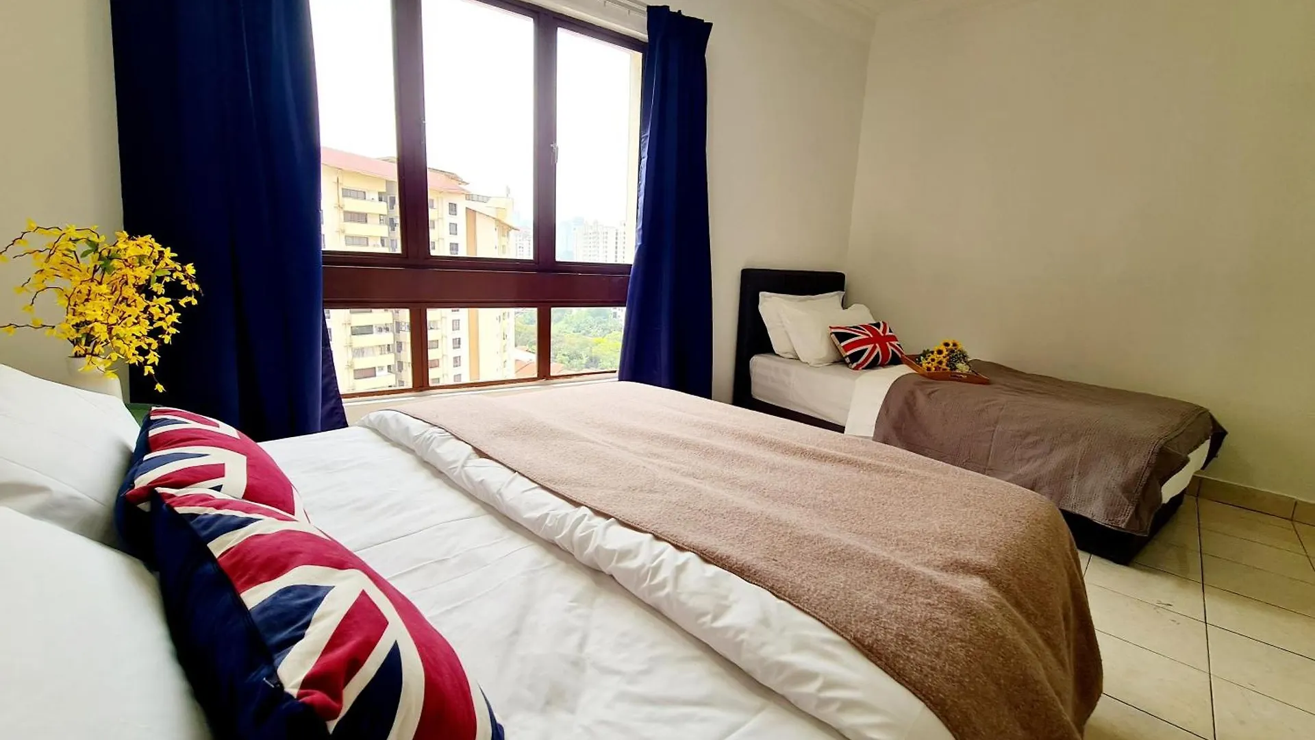 Apartment Affordable 12 Guest Tropicana Thomson Hospital Kota Damansara Segi Giza Mall Tropicana Mall Ikea The Curve One Utama Petaling Jaya Malaysia