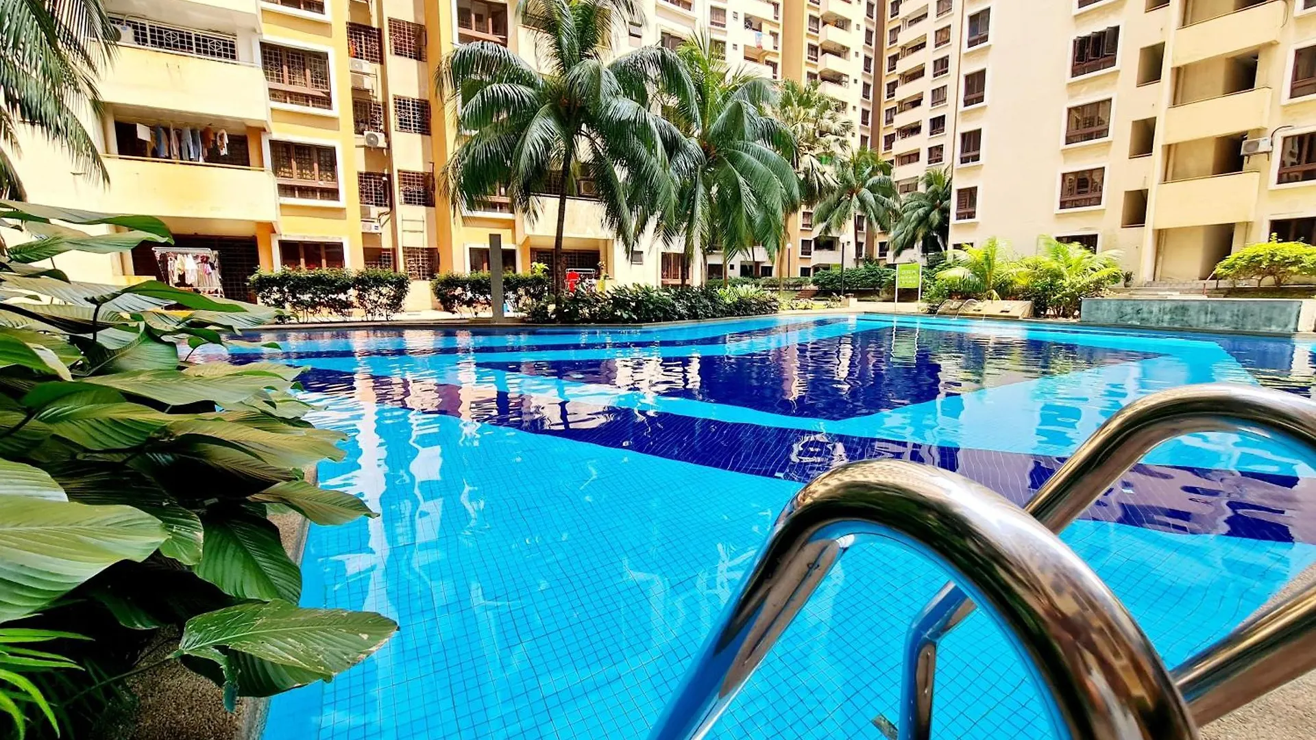Affordable 12 Guest Tropicana Thomson Hospital Kota Damansara Segi Giza Mall Tropicana Mall Ikea The Curve One Utama Petaling Jaya Apartment
