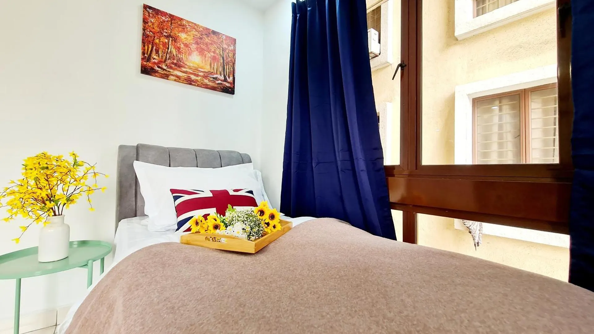 Affordable 12 Guest Tropicana Thomson Hospital Kota Damansara Segi Giza Mall Tropicana Mall Ikea The Curve One Utama Petaling Jaya Apartment
